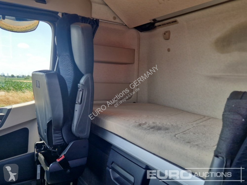 جرار Mercedes ACTROS 1845