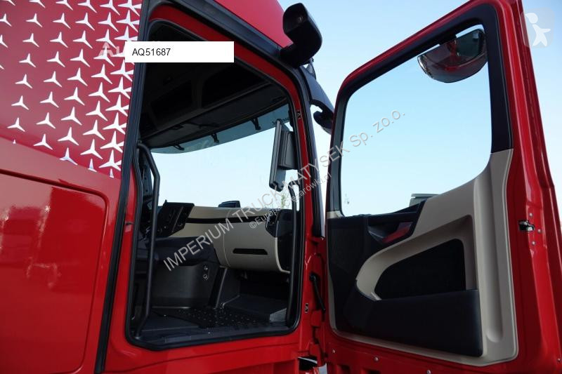 Влекач Mercedes ACTROS 1845