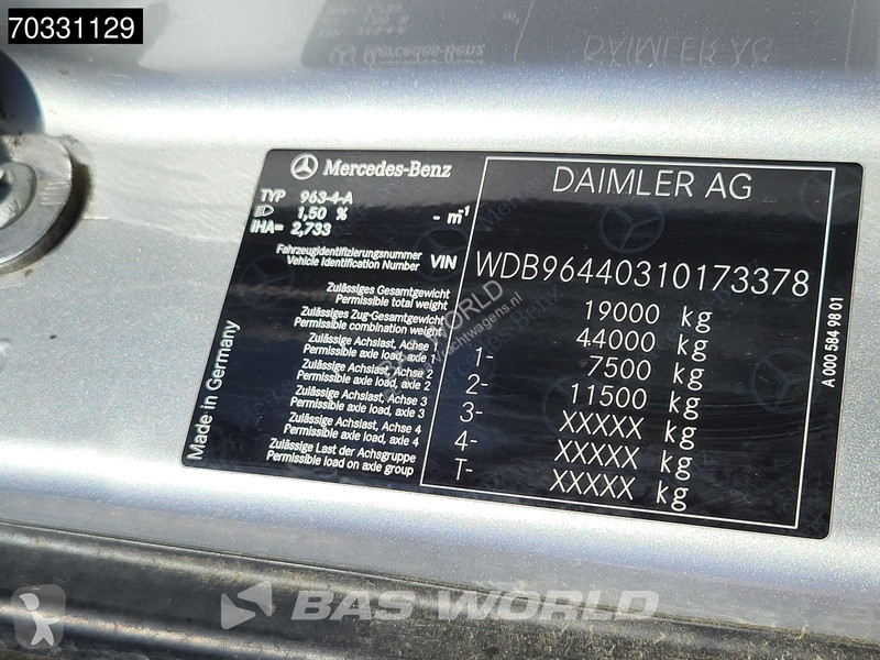 جرار Mercedes 1851 4X4 StreamSpace 4X4...