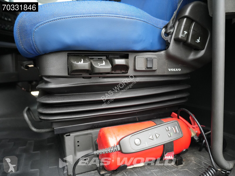 جرار Volvo 500 4X2 XL 2xTanks I-ParkCool ACC
