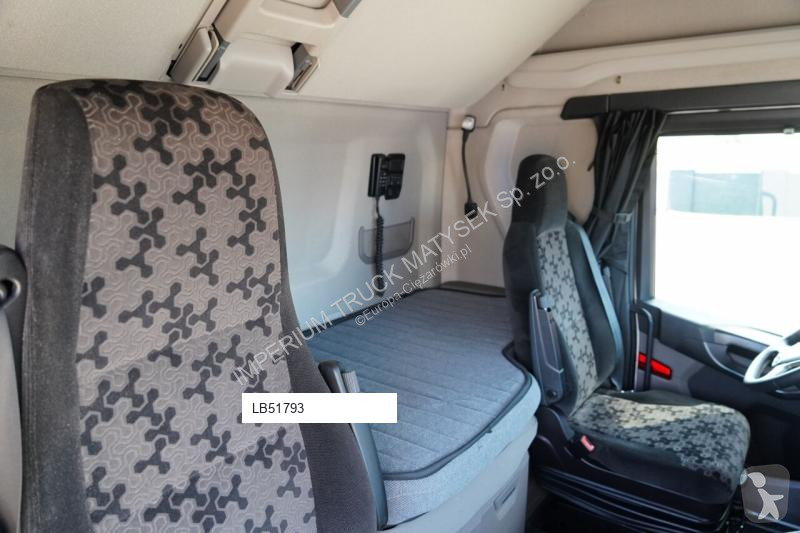 جرار Scania S 450