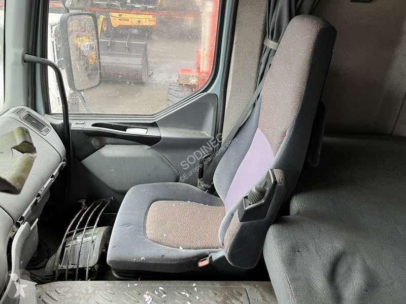 جرار Renault PREMIUM .19 DCI 4X2