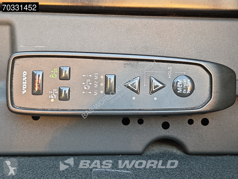 جرار Volvo FH 460 4X2 Globe Mega XL 2x Tanks...