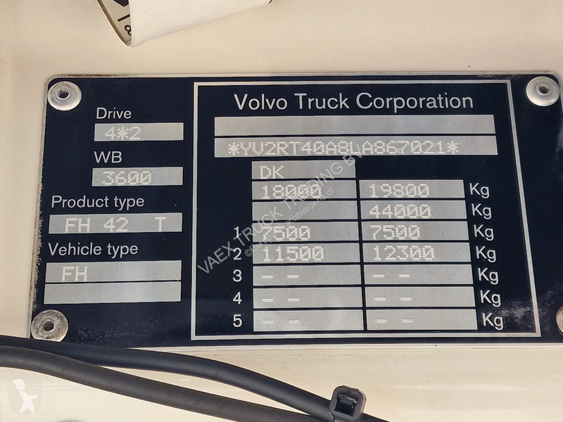 Tracteur Volvo 13500 Globetrotter XL 4x2 - Low...