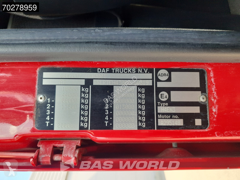 جرار DAF 530 4X2 Engine problem! Missing parts...