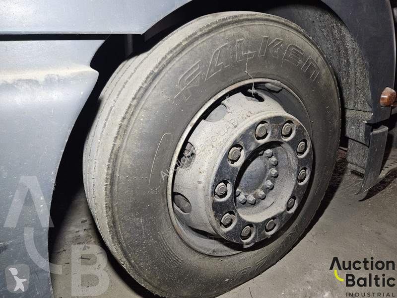 جرار MAN 18.350