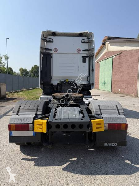 Cabeza tractora Iveco