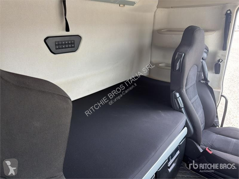 Cabeza tractora Iveco S-way 530