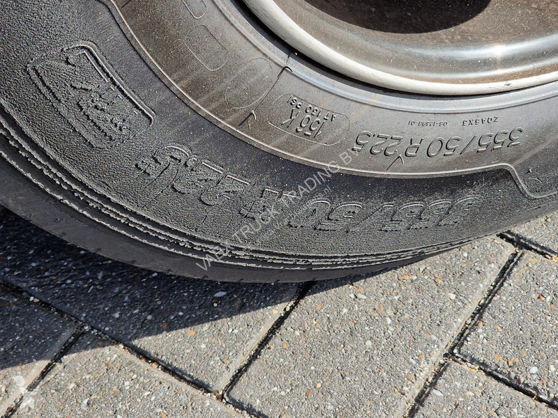 Cabeza tractora Volvo 13500 Globetrotter XL...