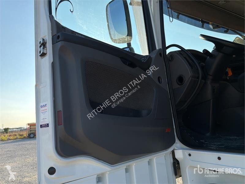 Tratores DAF FT 4x2 S/A Sleeper Truck Tractor