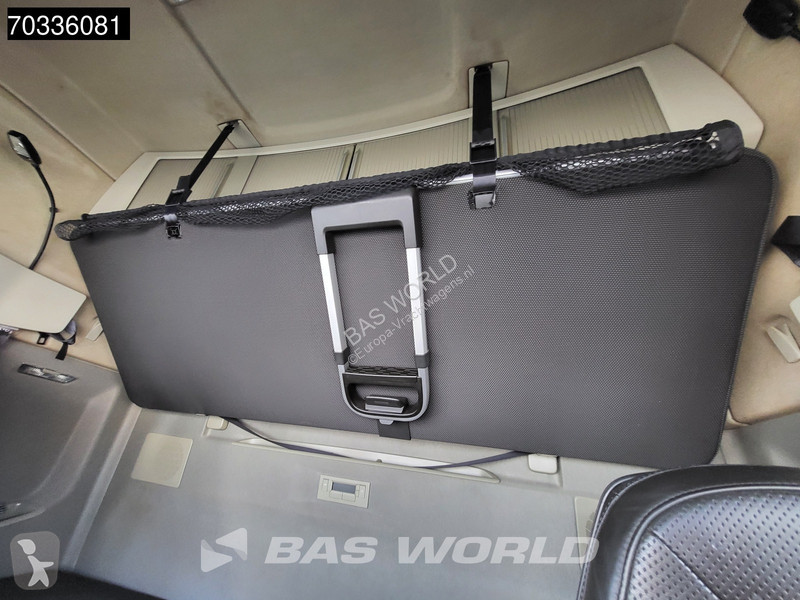 Nyergesvontató Volvo 500 4X2 XL Mega Retarder...