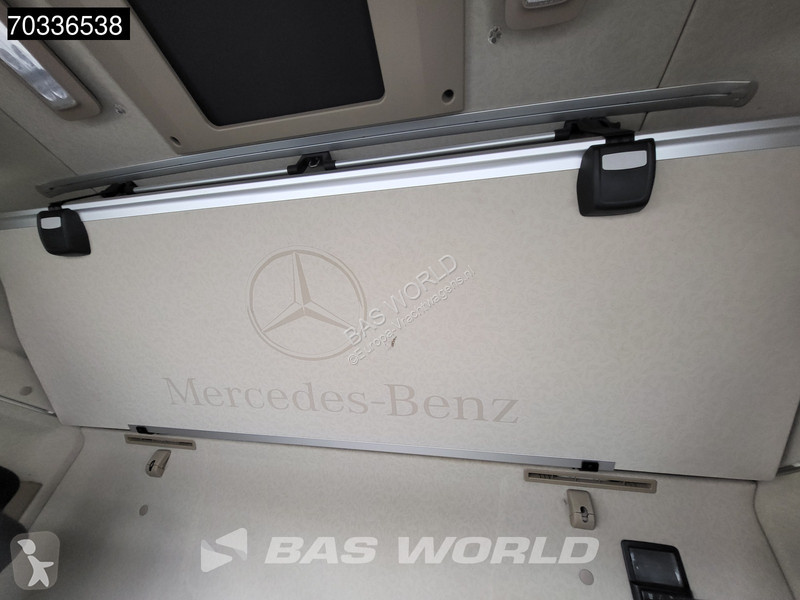 Cap tractor Mercedes 1845 4X2 BigSpace Retarder...