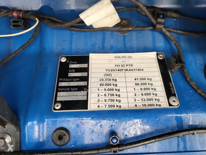 Ciągnik siodłowy Volvo 500
