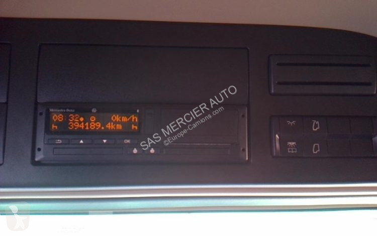 Traktor Mercedes