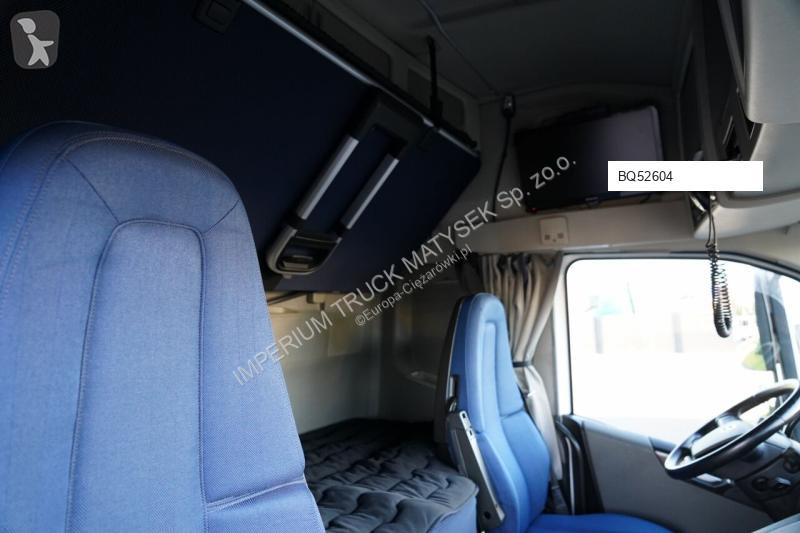 Влекач Volvo FH 460 / LOW DECK / MEGA / I-PARK...