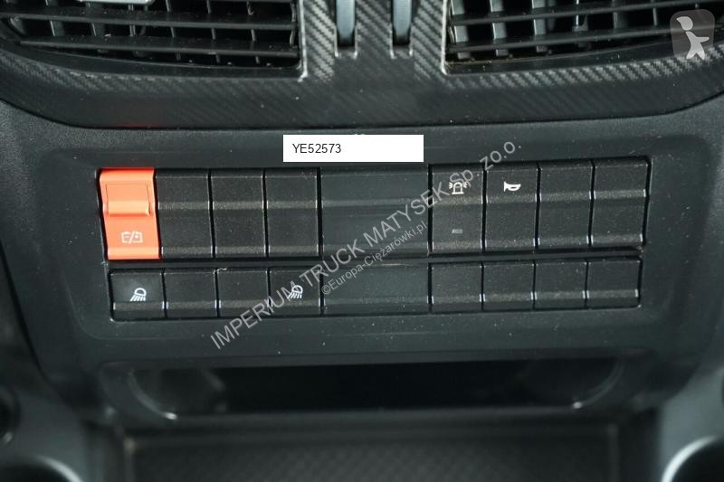 جرار Iveco 420