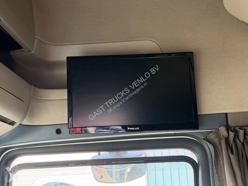Scania 520 V8 6x2 Boogie Full Air etarder *710...