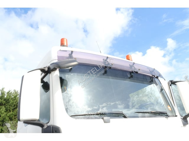 MAN TGX18.440 tractor unit