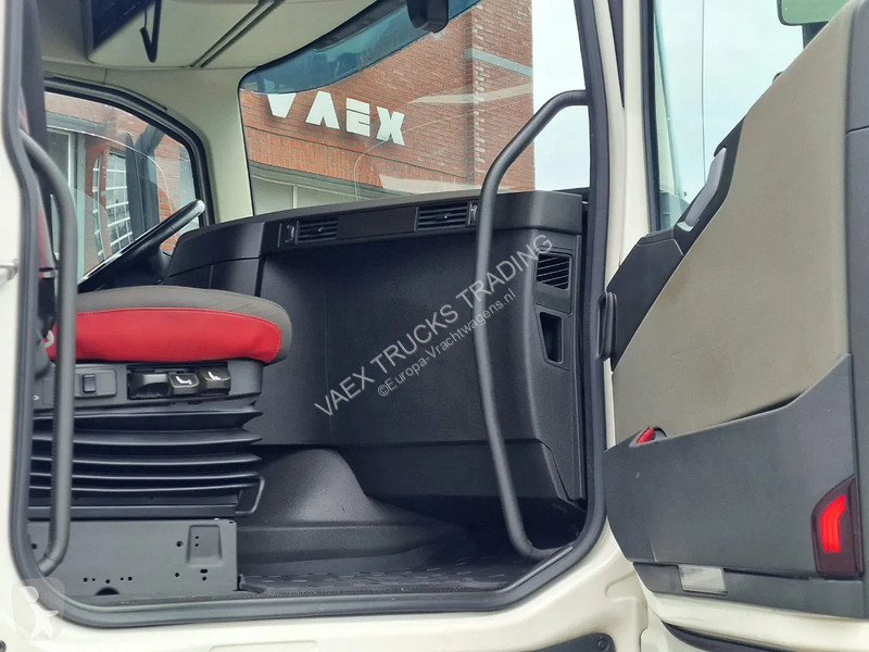 Traktor Volvo 13500 Globetrotter 4x2 - I...