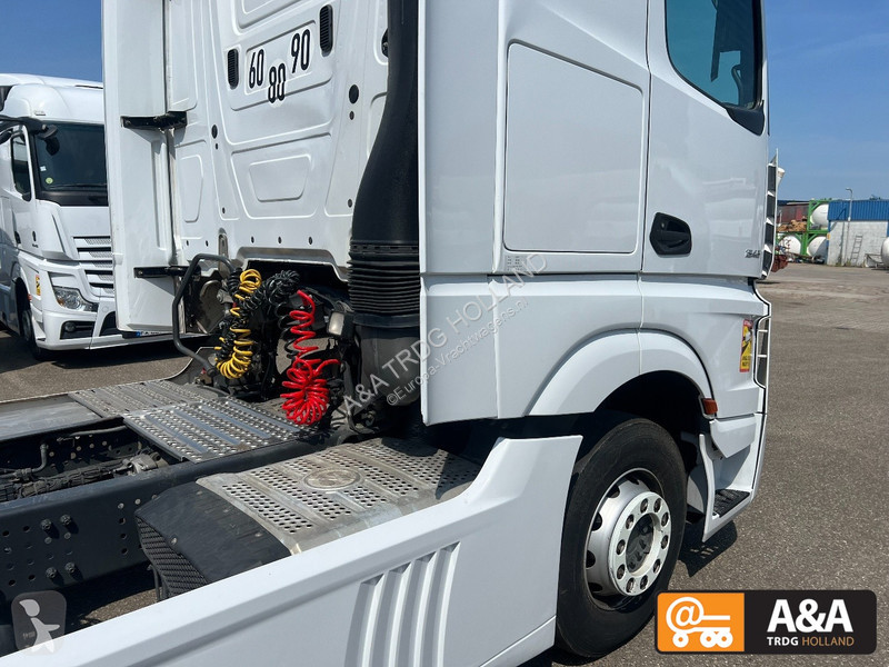 Trattore Stradale Mercedes ACTROS 1845  MP5...