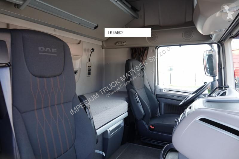 Traktor DAF XF 530