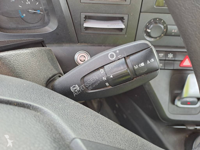 Traktor Mercedes 2045