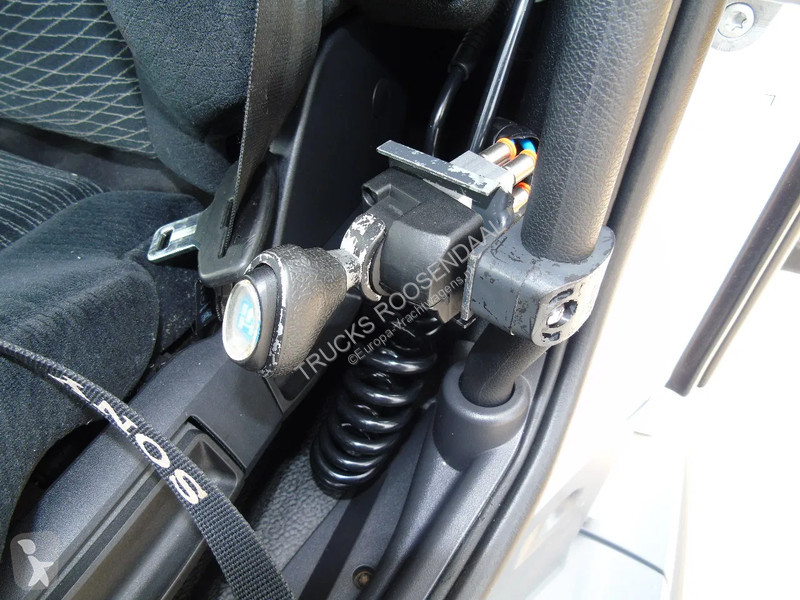 Traktor Mercedes 2051 + 4X4 + HIAB 302 E6 / JIB...