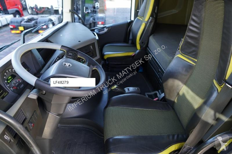 Влекач Volvo