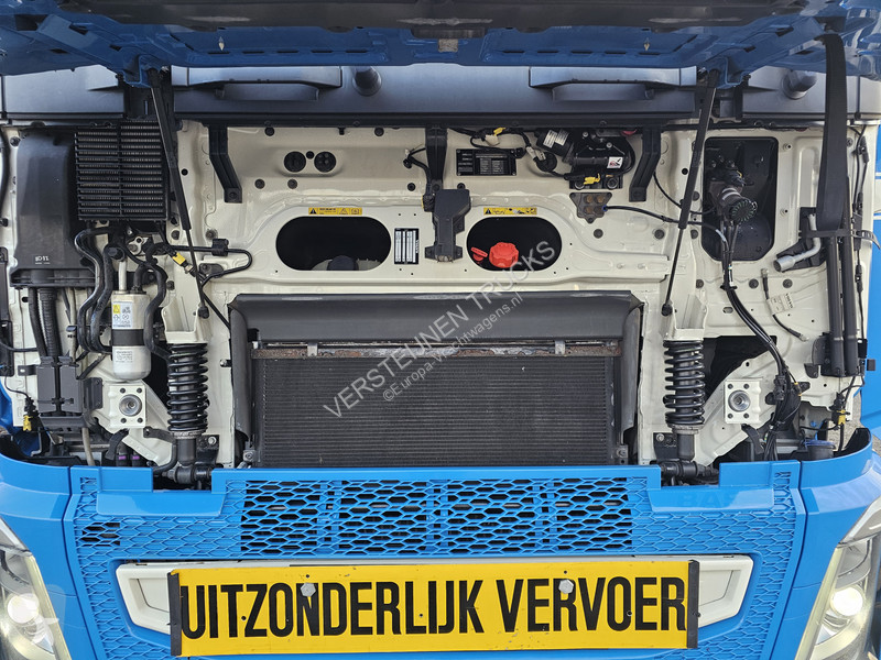 جرار Volvo FH420 6x2*4 / SEMITRAILER +...