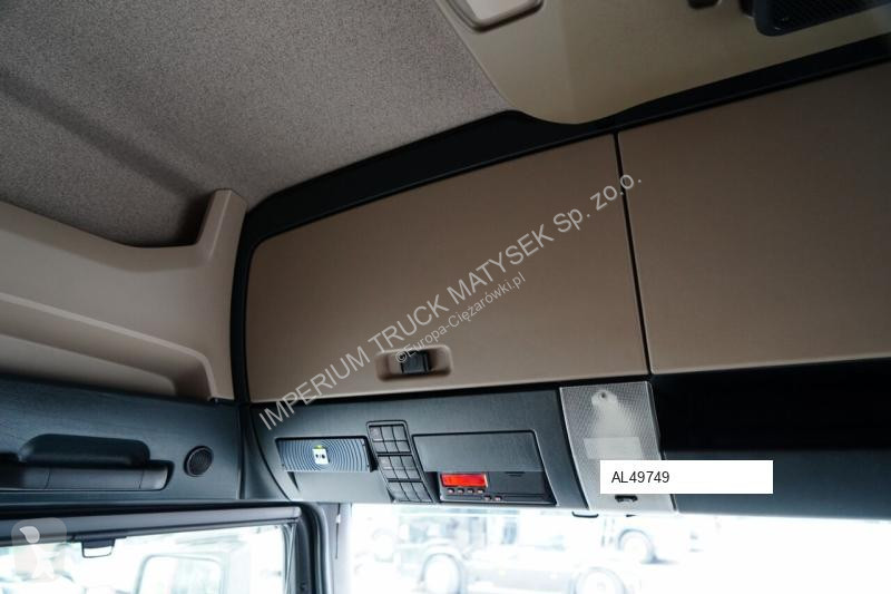 Влекач MAN TGX 18. 430