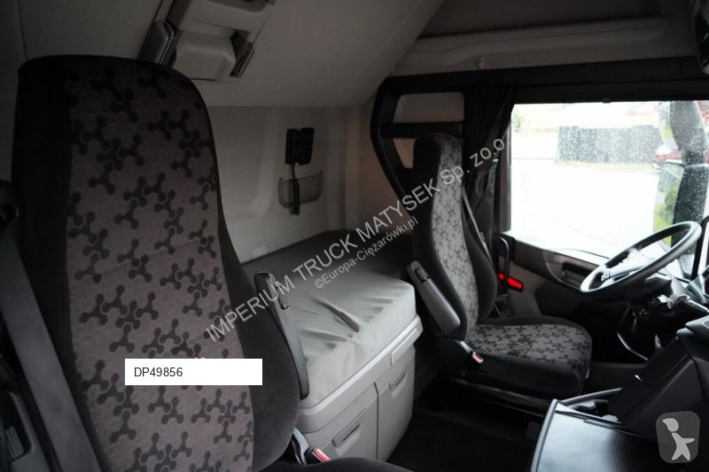 Cap tractor Scania S 500