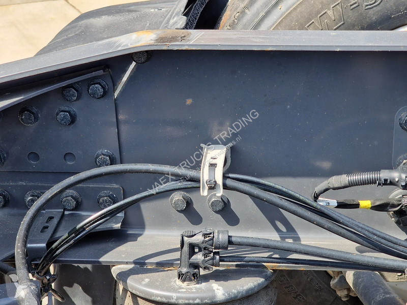 جرار Volvo 13500 Globetrotter XL 6x2 - Retarder...