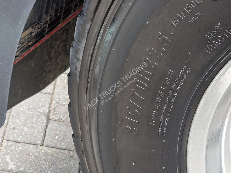 جرار Volvo 13540 Globetrotter 6x4 - Lift axle -...