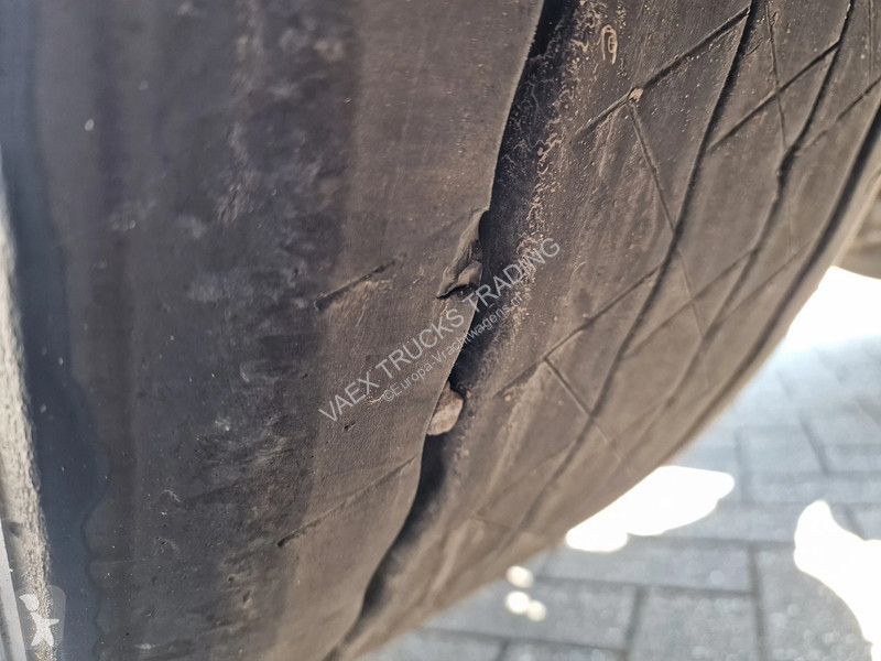 جرار Volvo 460 EEV - 6X2 - manual - stand clima...