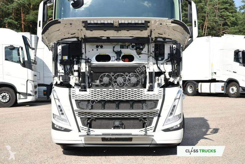 جرار Volvo 500 Globetrotter XL Retarder...