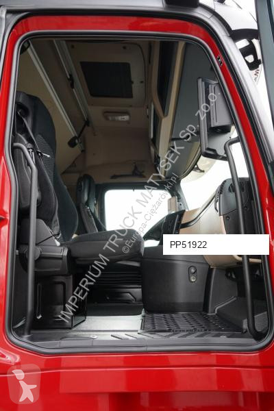 Влекач Mercedes ACTROS 1845