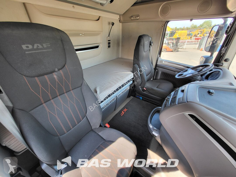 Tracteur DAF 450