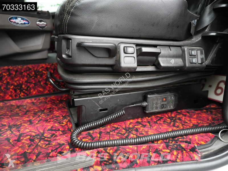 Trekker Scania 4X2 Retarder Full-Air 2x Tanks...