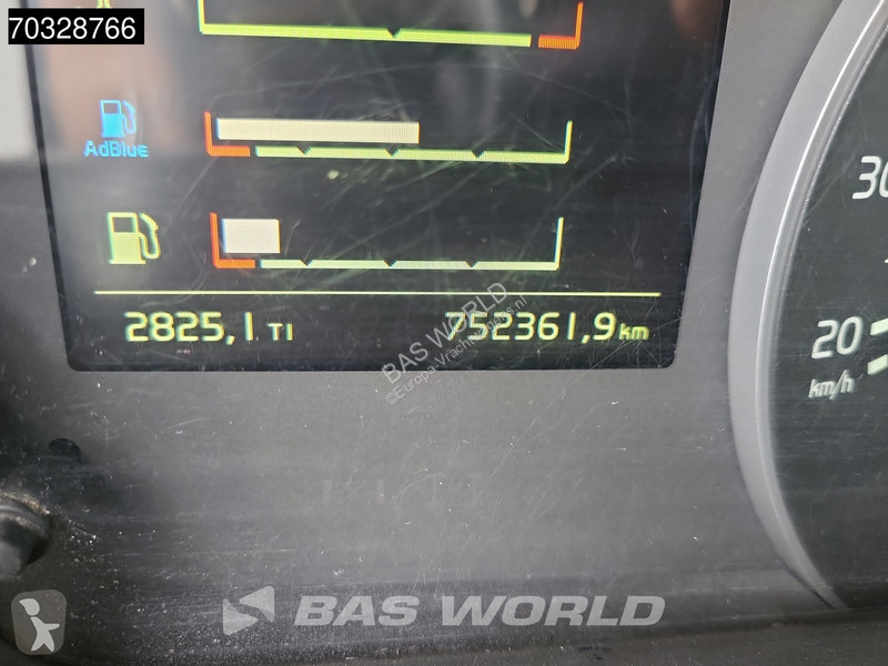 Tahač Volvo 500 4X2 XL 2xTanks Xenon I-ParkCool...
