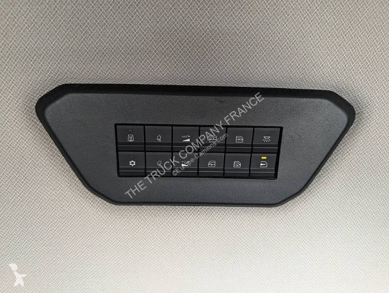 Cabeza tractora Iveco 460 GNL