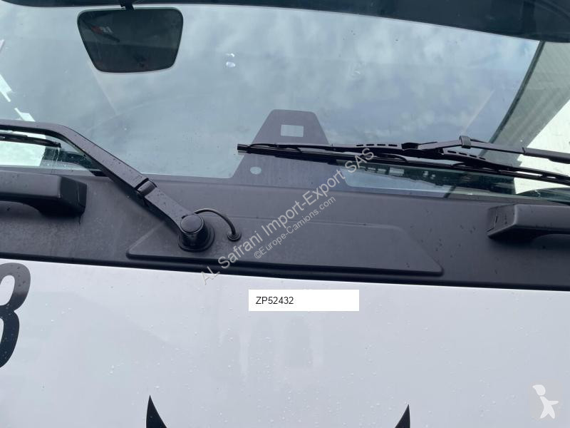 Тягач Renault T520
