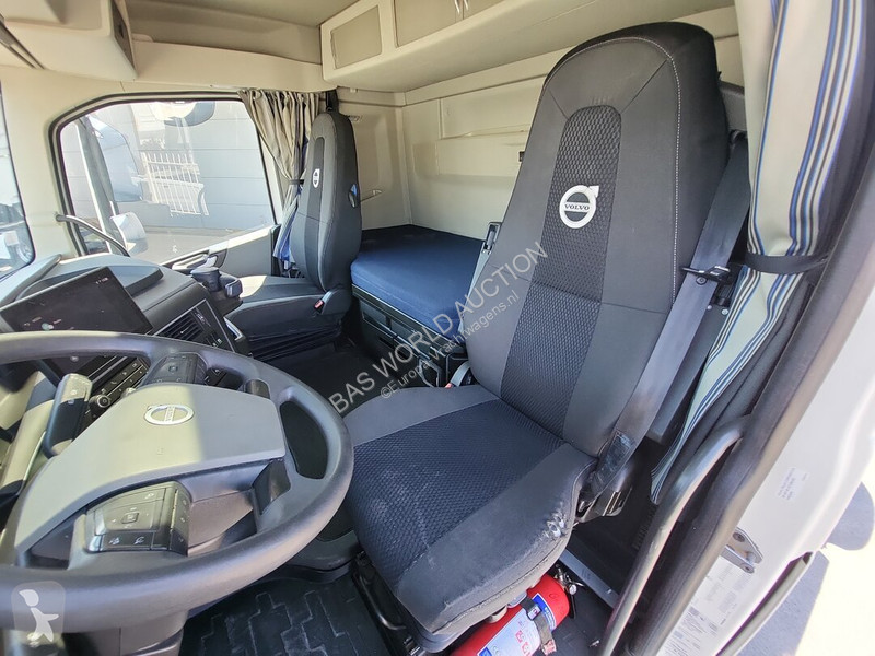 Tracteur Volvo 500