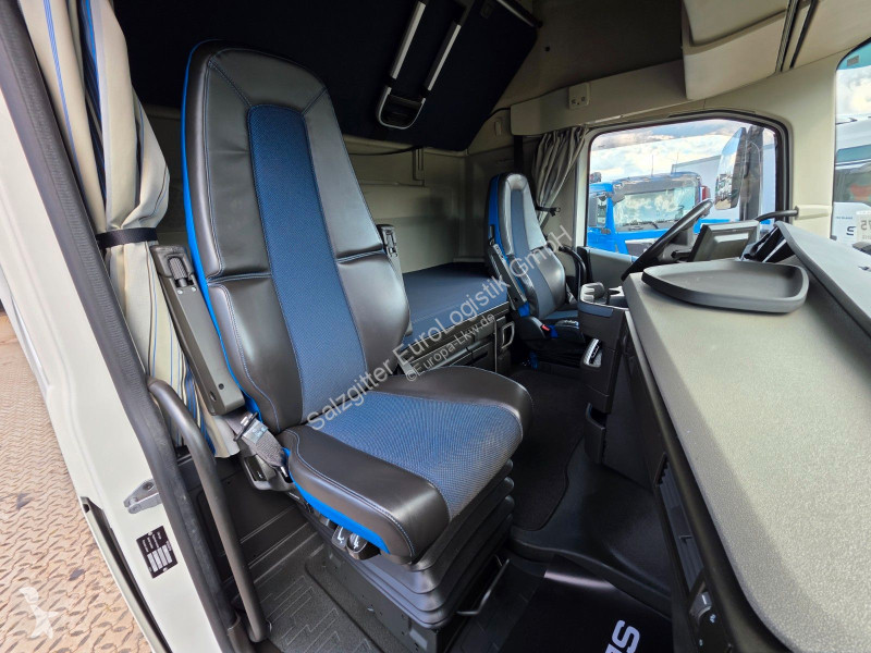 Traktor Volvo 500 | 6E | Teilledersitze |...