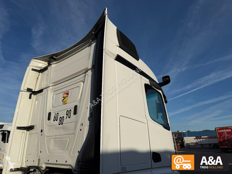 Traktor Mercedes ACTROS 1845
