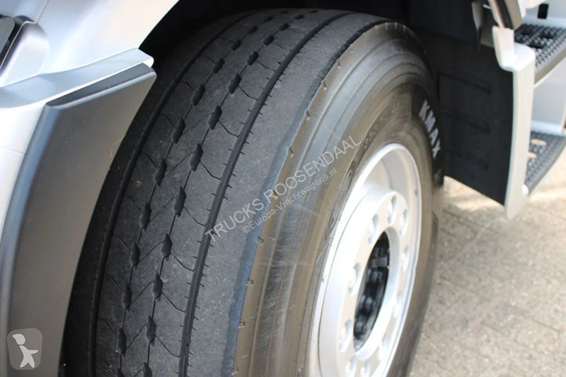 Trekker Iveco 460 + EURO 6 + 4 PIECES IN STOCK