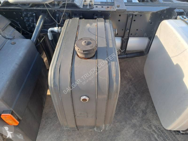 Traktor Iveco