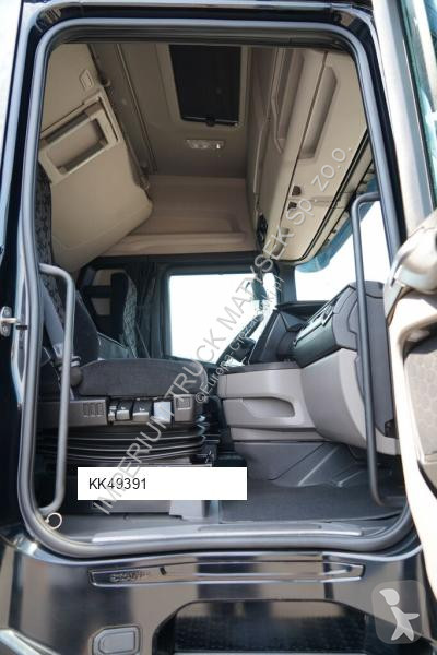 جرار Scania S 500