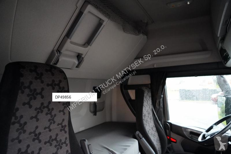 Cap tractor Scania S 500