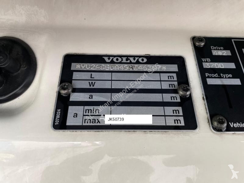 جرار Volvo 400