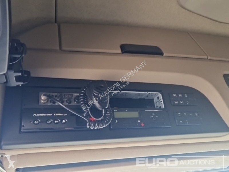 جرار Mercedes ACTROS 1845